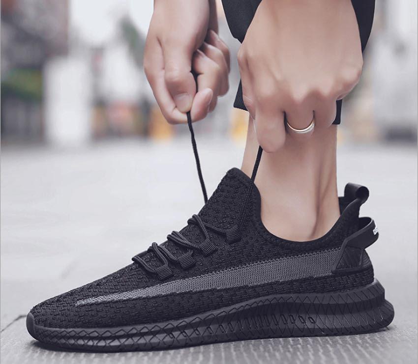 Men's Lightweight Breathable Running Shoes For Summer Sports