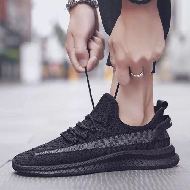 Men's Lightweight Breathable Running Shoes For Summer Sports